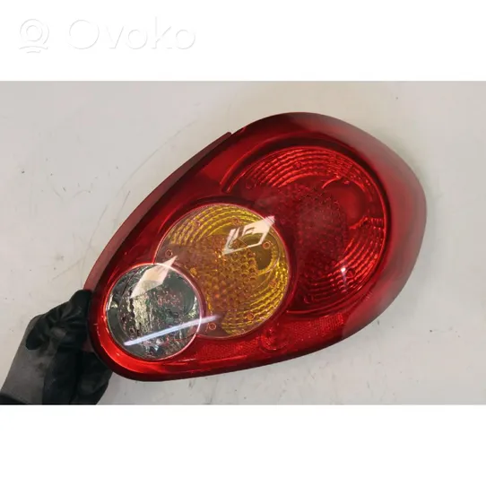 Toyota Aygo AB10 Lampa tylna 