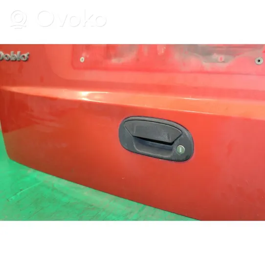 Fiat Doblo Takaluukun/tavaratilan kansi 