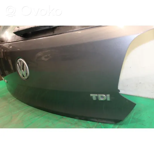 Volkswagen Polo V 6R Takaluukun/tavaratilan kansi 