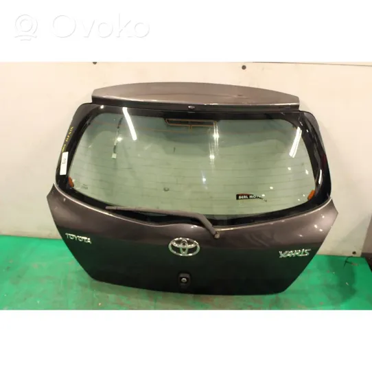Toyota Yaris Takaluukun/tavaratilan kansi 