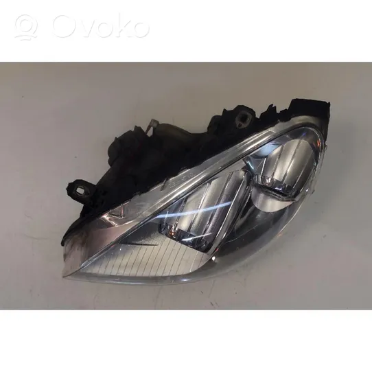 Mercedes-Benz B W245 Lampa przednia A1698201761