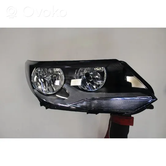 Volkswagen Tiguan Lampa przednia 