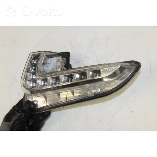 Renault Megane III Phare frontale 266051268R