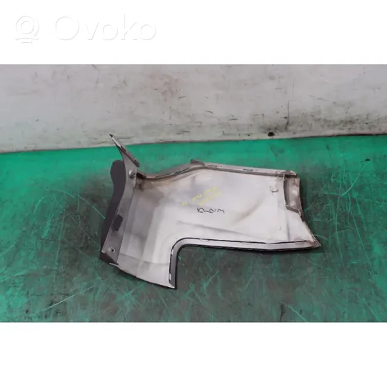 Ford Focus Rivestimento del pannello parte angolare del paraurti anteriore 