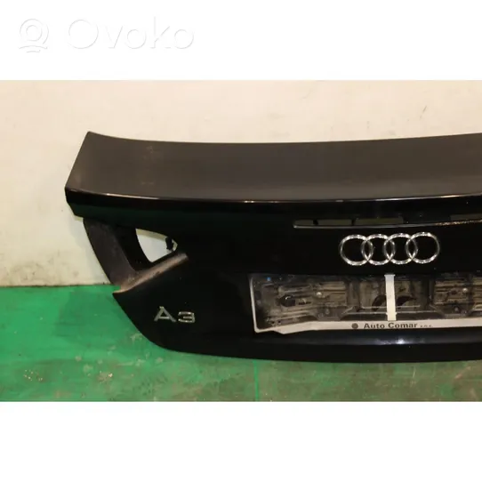 Audi A3 S3 8P Tylna klapa bagażnika 