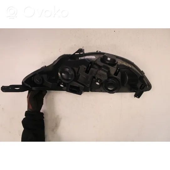 Ford B-MAX Lampa przednia 