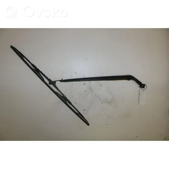 Toyota Verso Front wiper blade arm 