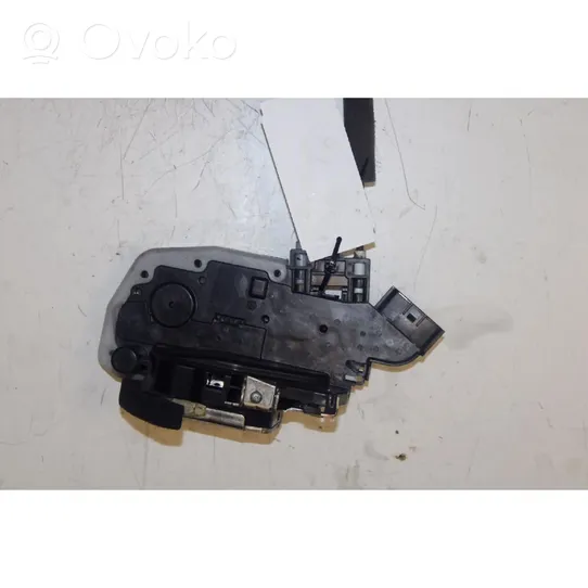 Nissan X-Trail T32 Rear door lock 