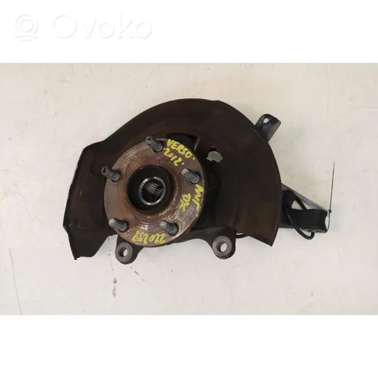 Toyota Verso Front wheel hub 