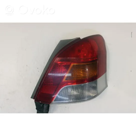 Toyota Yaris Lampa tylna 