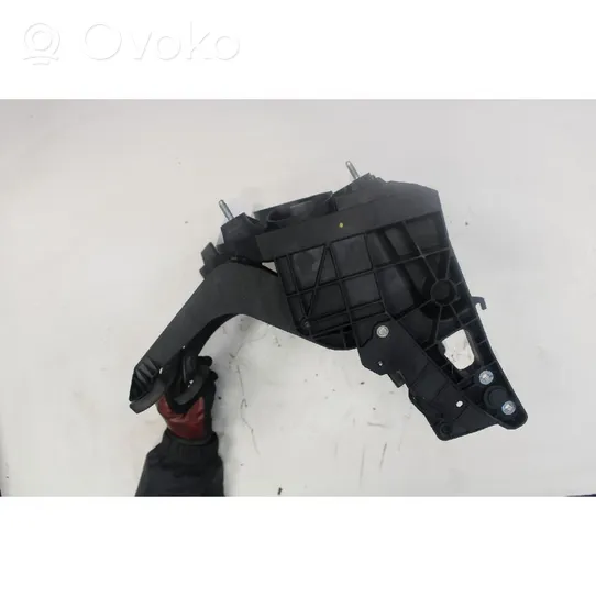 Opel Astra K Pedal assembly 