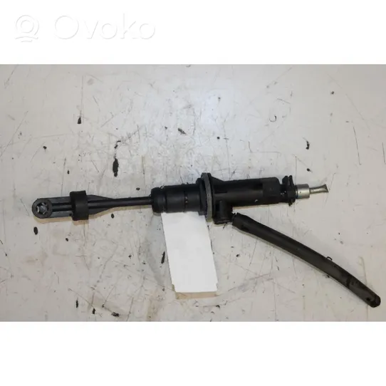 Dacia Logan I Clutch master cylinder 