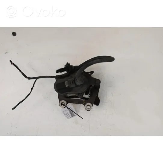 Volkswagen PASSAT CC Caliper del freno trasero 