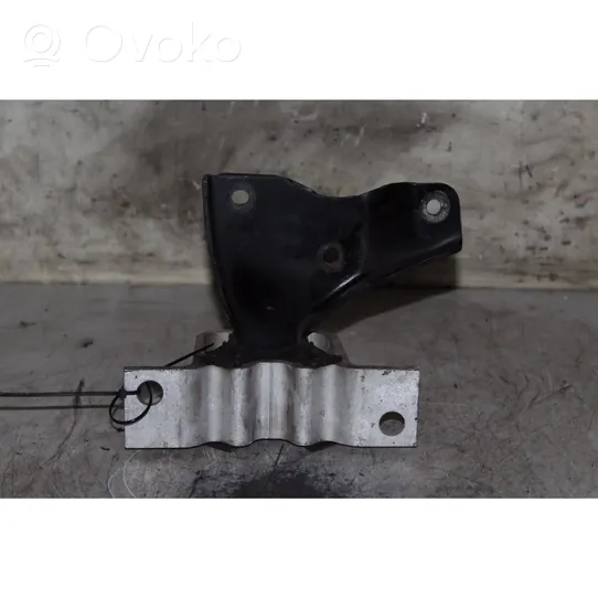 Dacia Logan I Engine mount bracket 