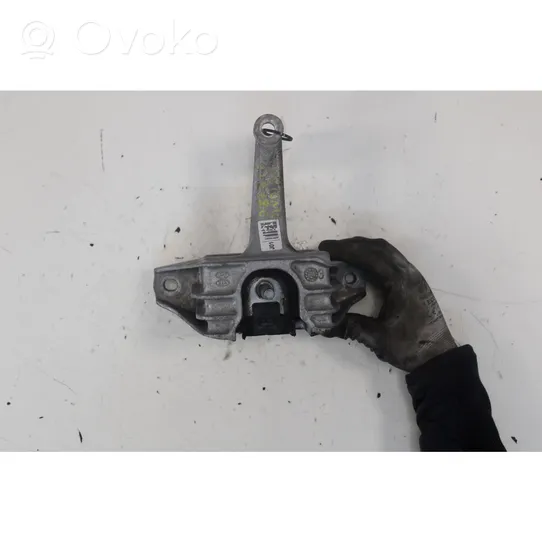 Hyundai Ioniq Engine mount bracket 