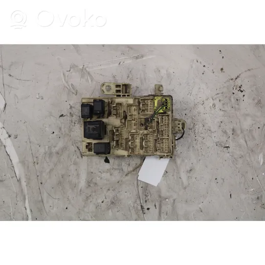 Toyota Land Cruiser (HDJ90) Fuse module 