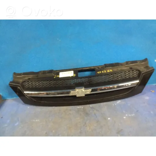 Chevrolet Lacetti Grille de calandre avant 