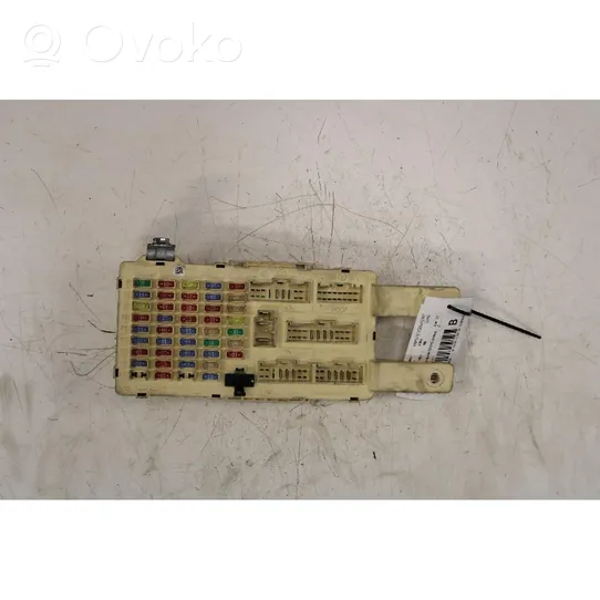 Hyundai Santa Fe Fuse module 