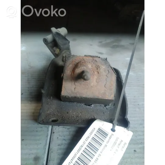 Renault 4 Engine mount bracket 