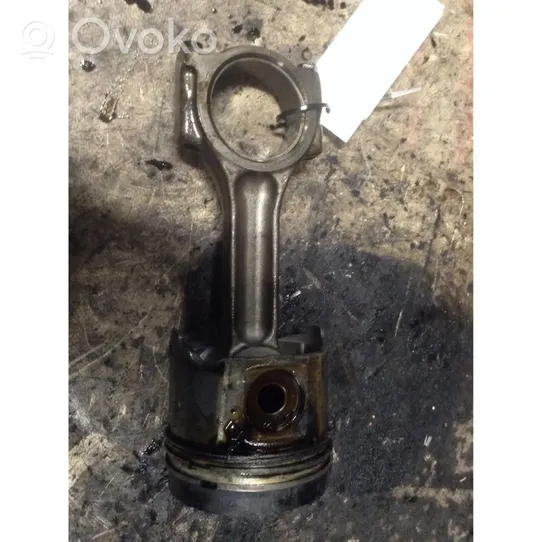 Volvo S40, V40 Piston with connecting rod 