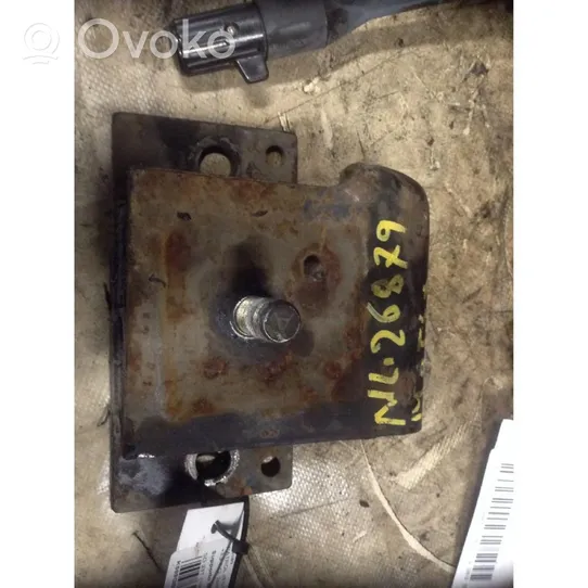 Nissan Patrol 260 Engine mount bracket 