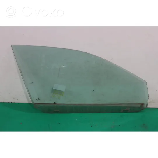 Volkswagen Jetta V Front door window glass four-door 