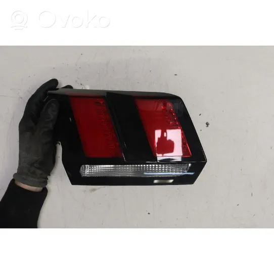 Peugeot 3008 II Lampa tylna 9810477880