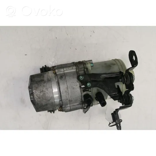 Volkswagen Polo IV 9N3 Power steering pump 