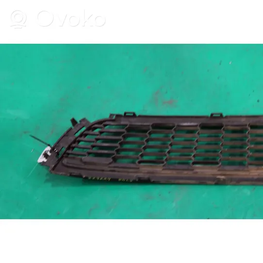 Volkswagen Polo V 6R Grille de calandre avant 