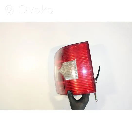 Volkswagen PASSAT B5.5 Lampa tylna 