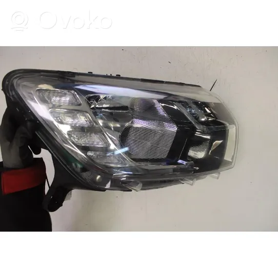 Dacia Sandero Headlight/headlamp 