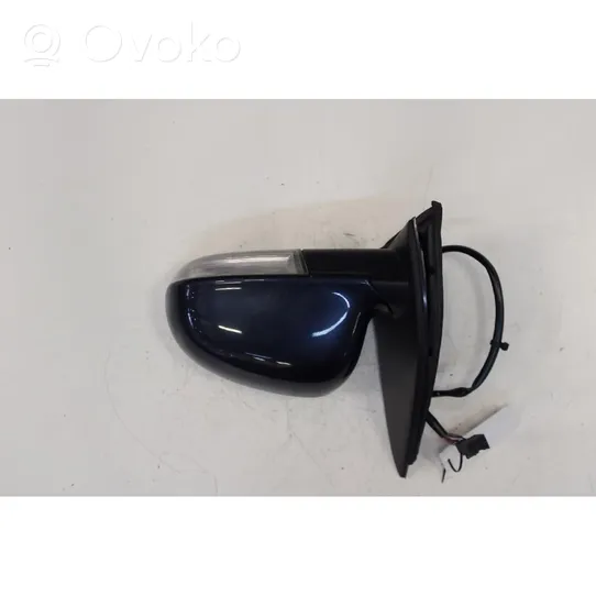 Volkswagen Golf V Front door electric wing mirror 