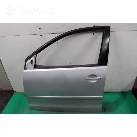 Volkswagen Polo IV 9N3 Front door 