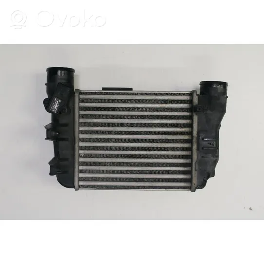 Audi A4 S4 B7 8E 8H Chłodnica powietrza doładowującego / Intercooler 