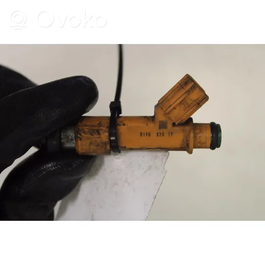 Daihatsu Terios Fuel injector 