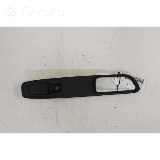 Renault Captur Electric window control switch 