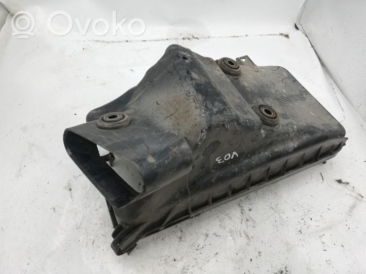 Toyota Avensis T220 Ilmansuodattimen kotelon kansi 1770127140