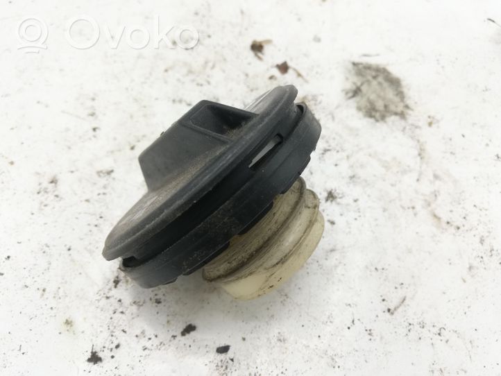 Suzuki Grand Vitara II Fuel tank filler cap NOCODE