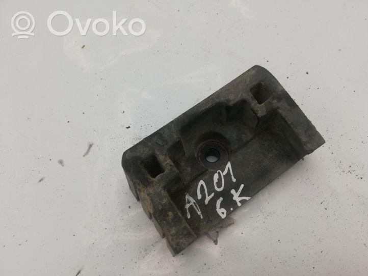 Volkswagen Touareg I Jacking socket point 7L5804123