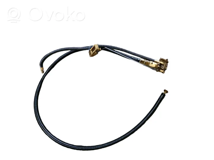 Volkswagen Touareg I Fuel line/pipe/hose 7L6919715