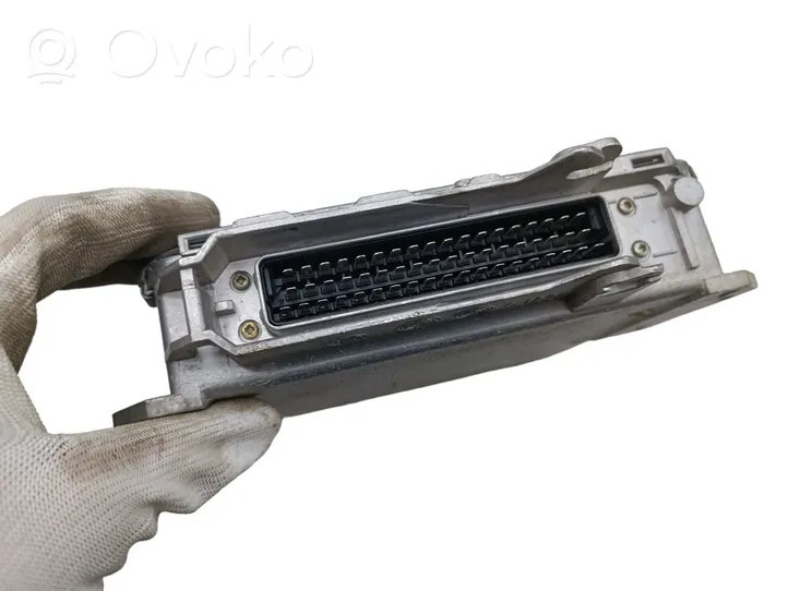 Audi 80 90 B2 Variklio valdymo blokas 0281001185