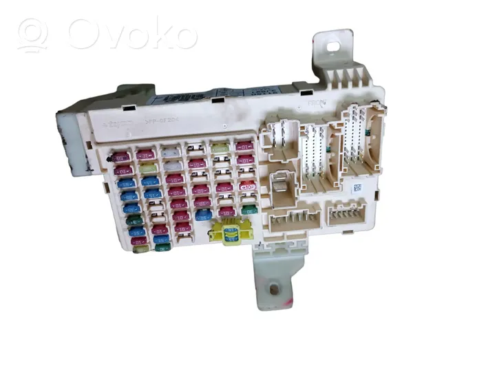 Hyundai ix 55 Module de fusibles 911503J521