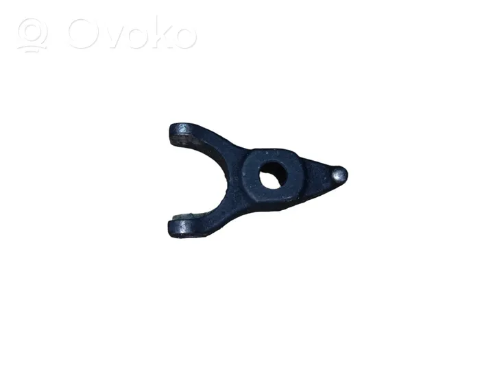 Toyota Corolla Verso E121 Support de pince d'injecteur de carburant 