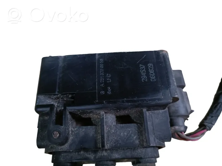 Mercedes-Benz R W251 Blocco valvola della sospensione pneumatica A2513200058