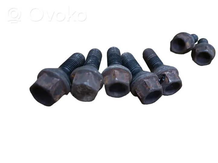 BMW 5 E60 E61 Nuts/bolts 