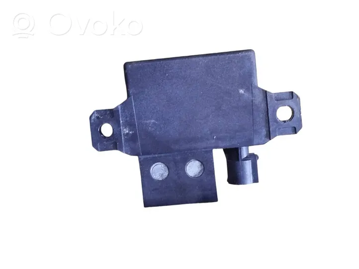 BMW 7 F01 F02 F03 F04 Coolant fan relay 7661503