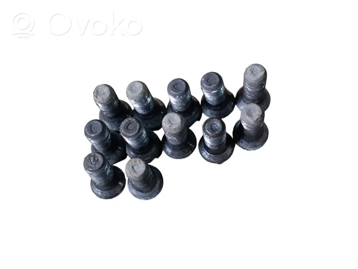 BMW X5 E70 Nuts/bolts 