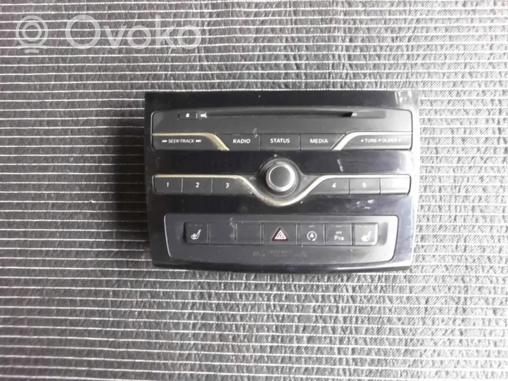 Infiniti Q30 Unità principale autoradio/CD/DVD/GPS 