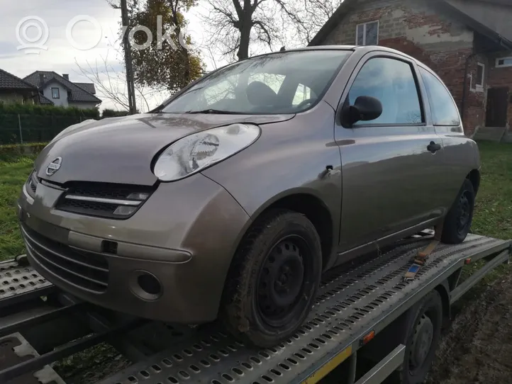 Nissan Micra Porte avant 