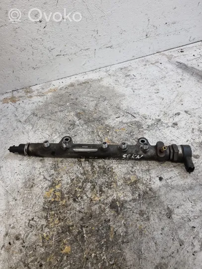 Toyota Yaris Kraftstoffverteiler Einspritzleiste Verteilerrohr 238100N0021